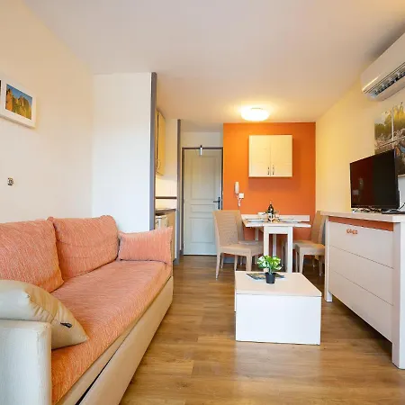 Apartment Le Village - B1 419 By Interhome *